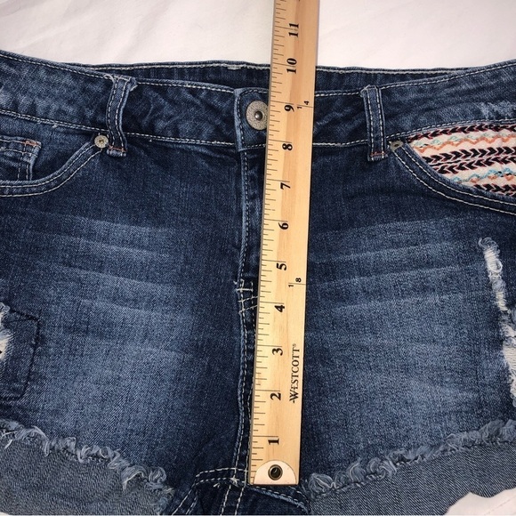 Red Camel Size 15 Jean Shorts Blue Embroidered Denim Stretch Boho Festival Beach - Picture 7 of 8